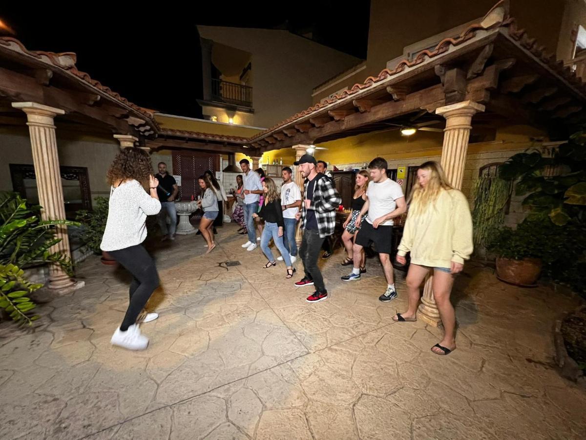 אדחה Duque Nest Hostel מראה חיצוני תמונה